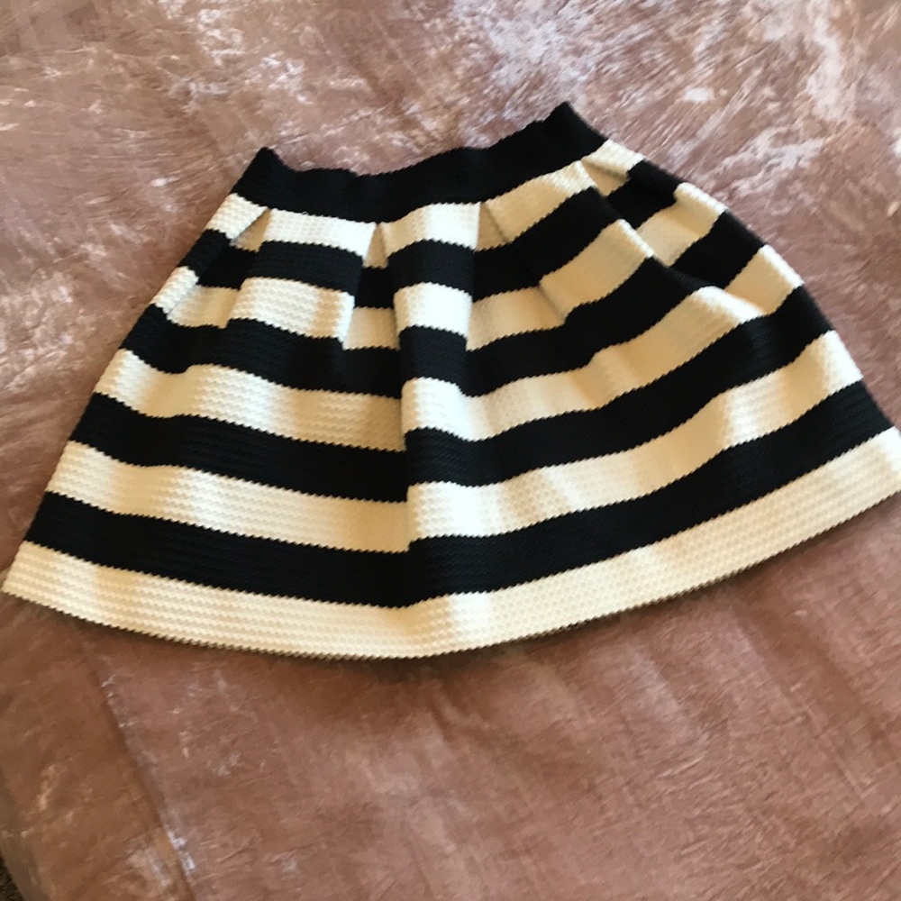 Woman’s Striped Skirt